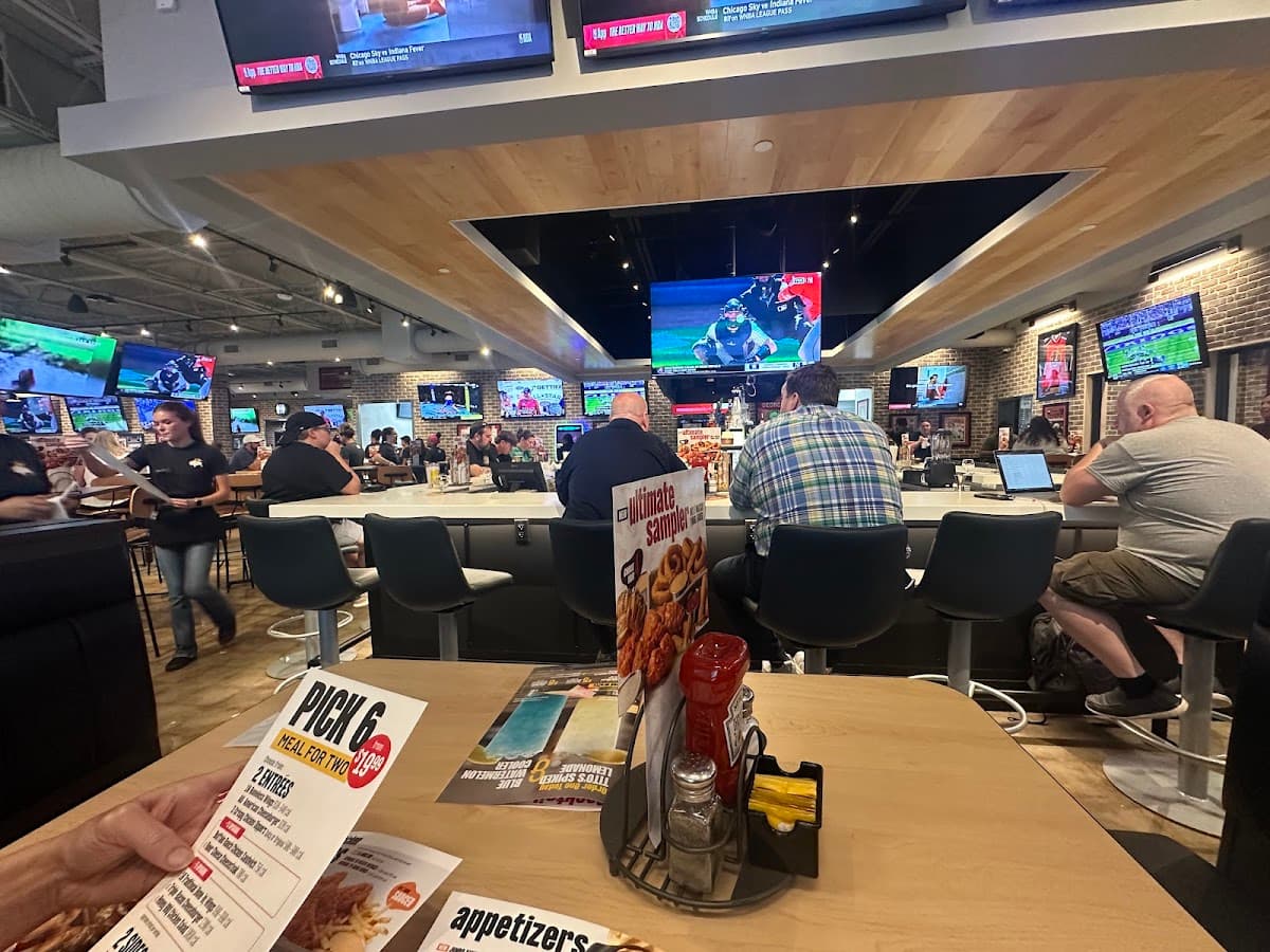 Buffalo Wild Wings photo 5