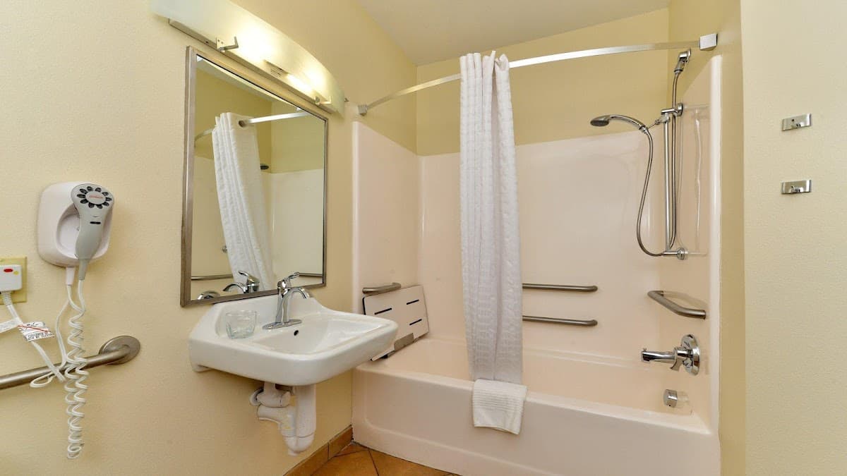 Candlewood Suites Athens by IHG photo 3