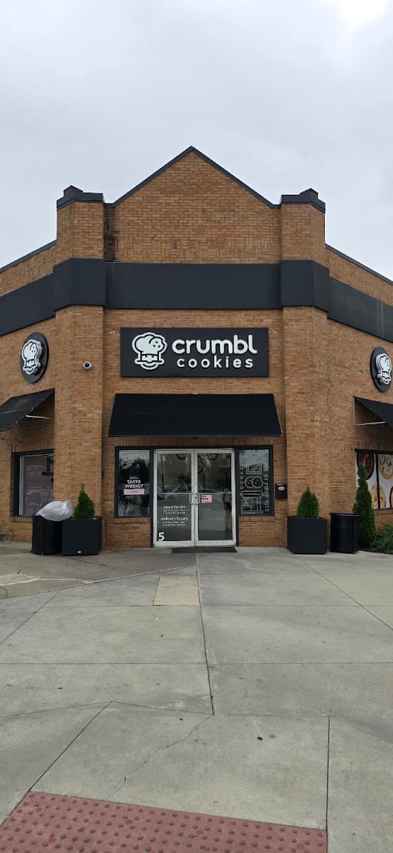 Crumbl photo 5