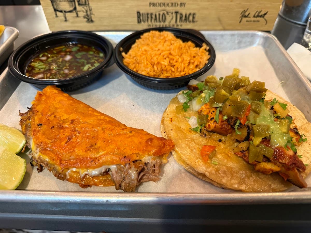 el Barrio tacos & tequila photo 4