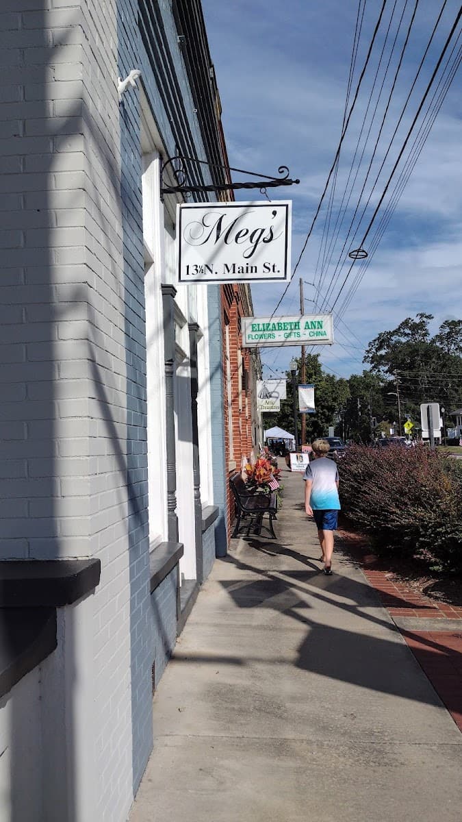 Elizabeth Ann Florist & Gift Shop photo 3