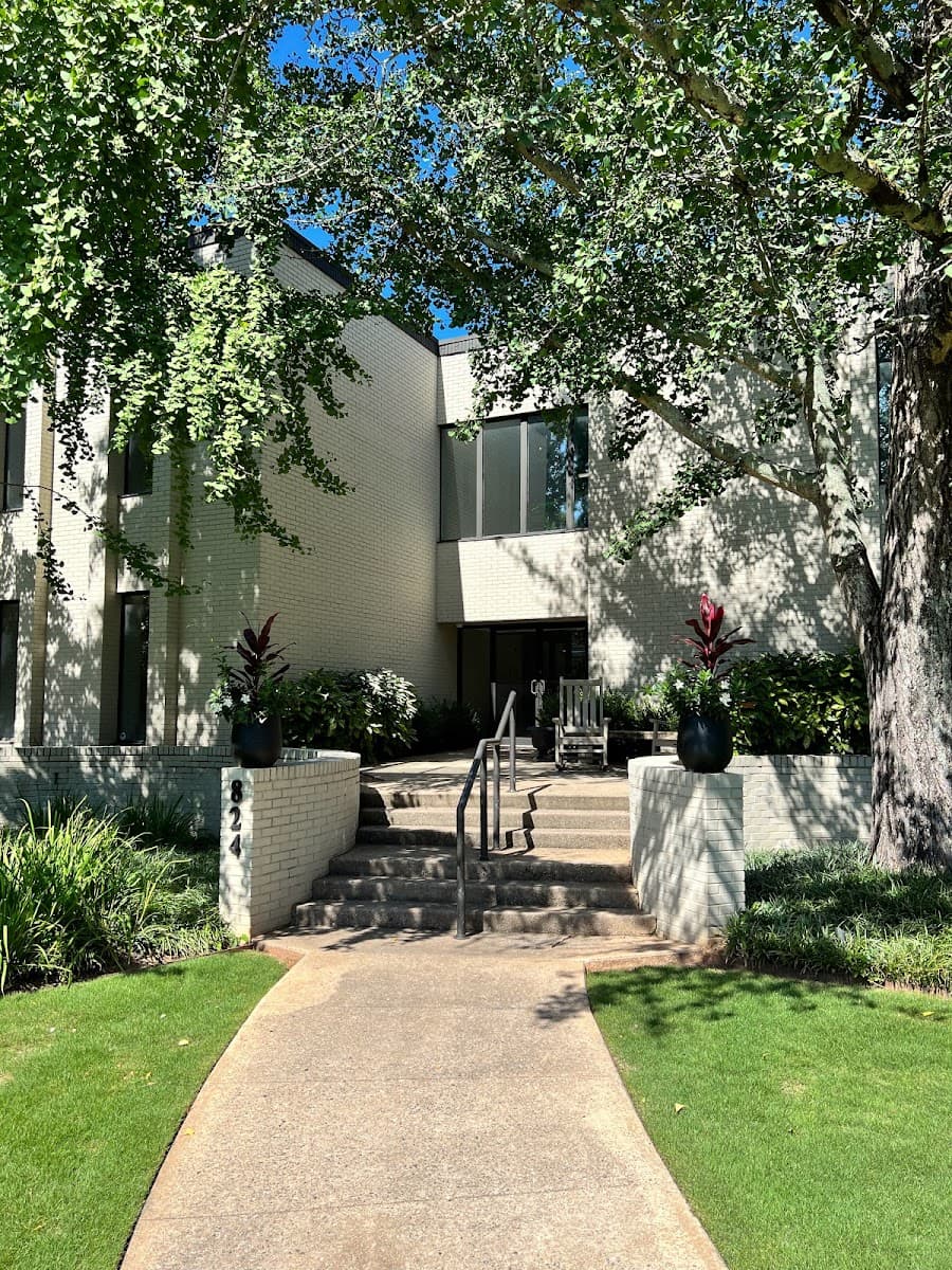 Ellen McLemore Real Estate photo 2