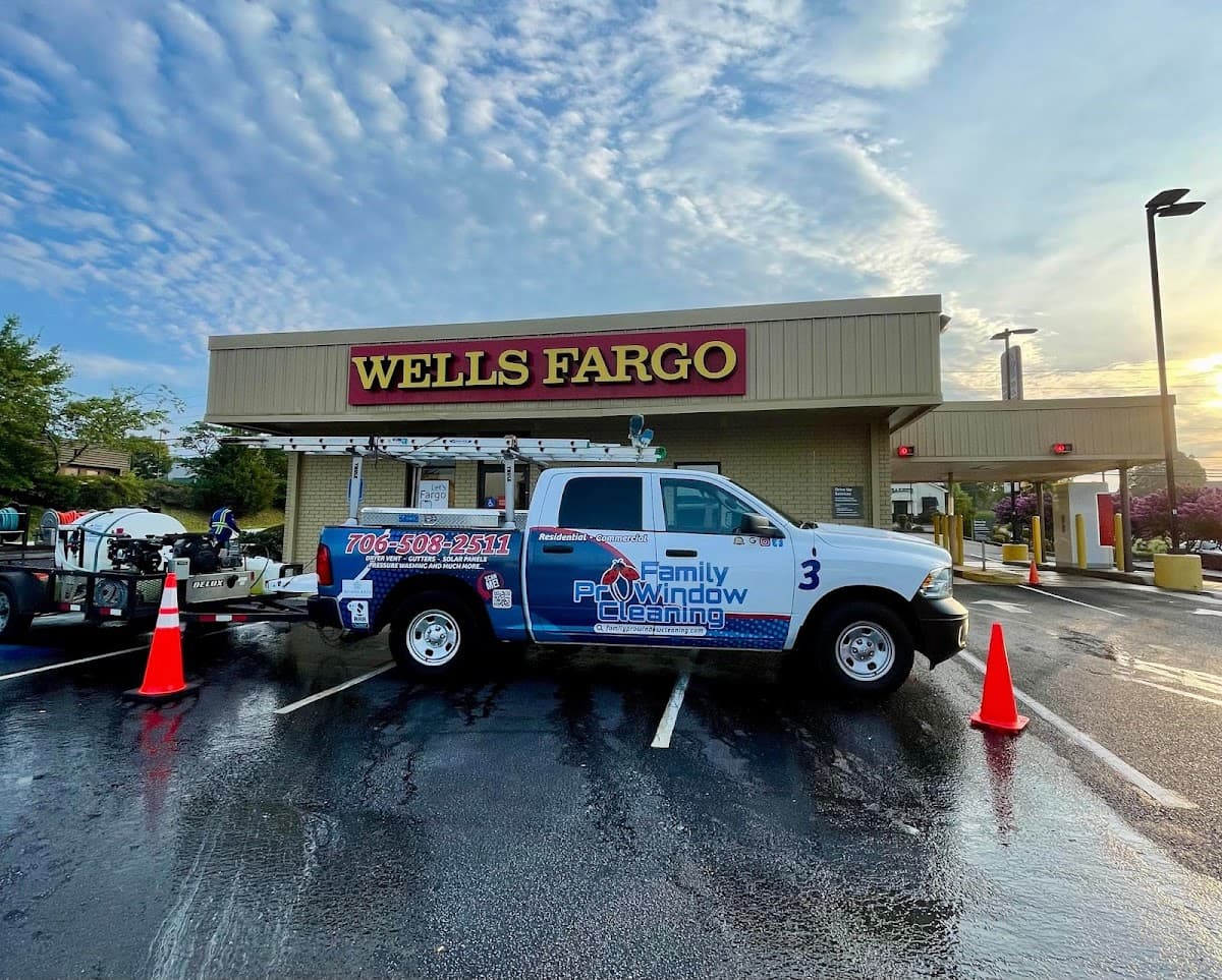 Family Pro Window Cleaning - Window/Gutter Cleaning, Pressure Washing in Athens, GA