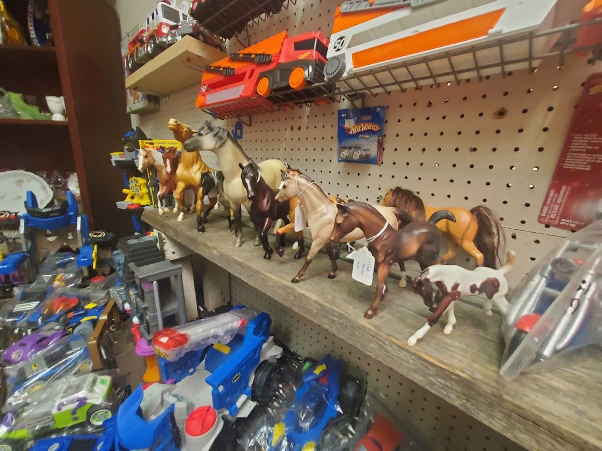 J&J Flea Market photo 3