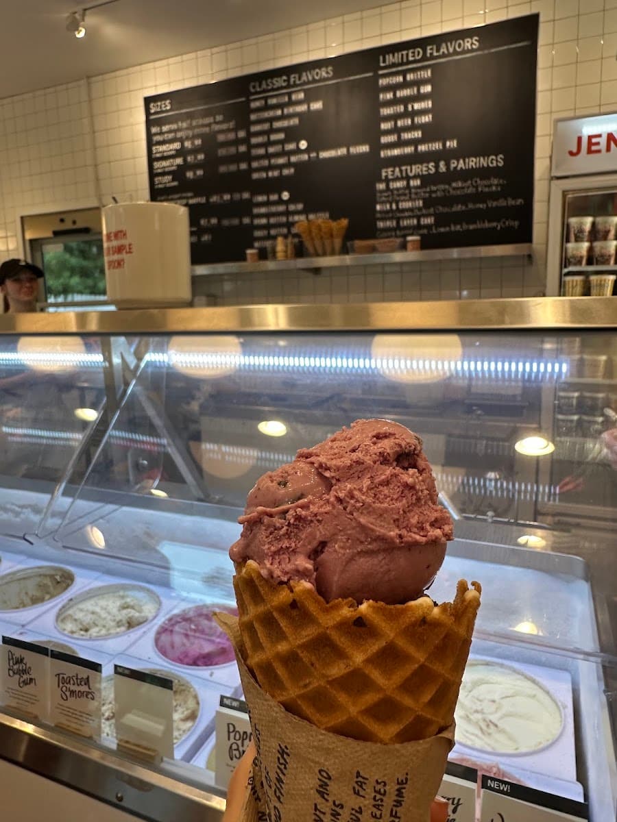 Jeni's Splendid Ice Creams photo 3