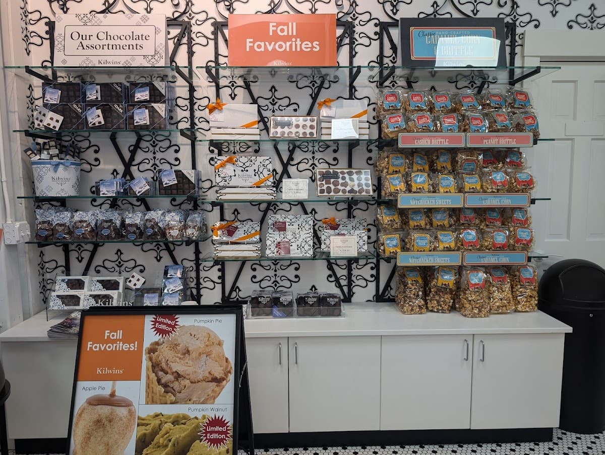 Kilwins Ice Cream - Chocolate - Fudge photo 4