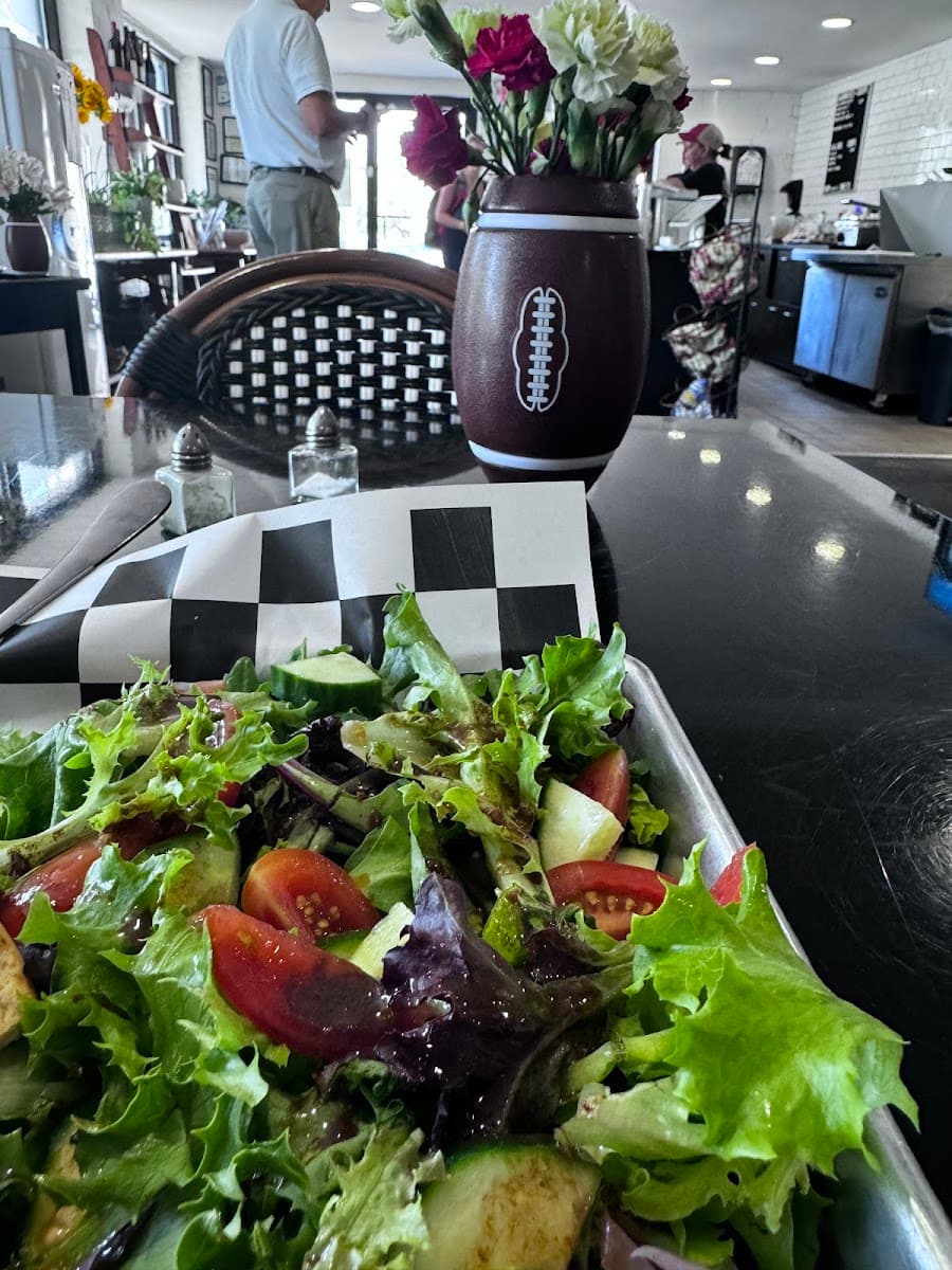 Lindsey's Culinary Market photo 2