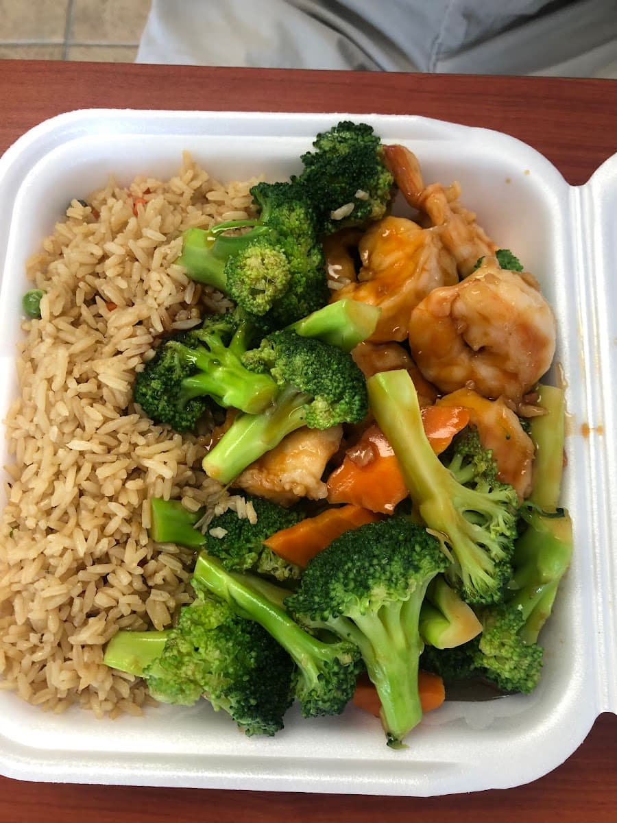 Main Moon Restaurant photo 4