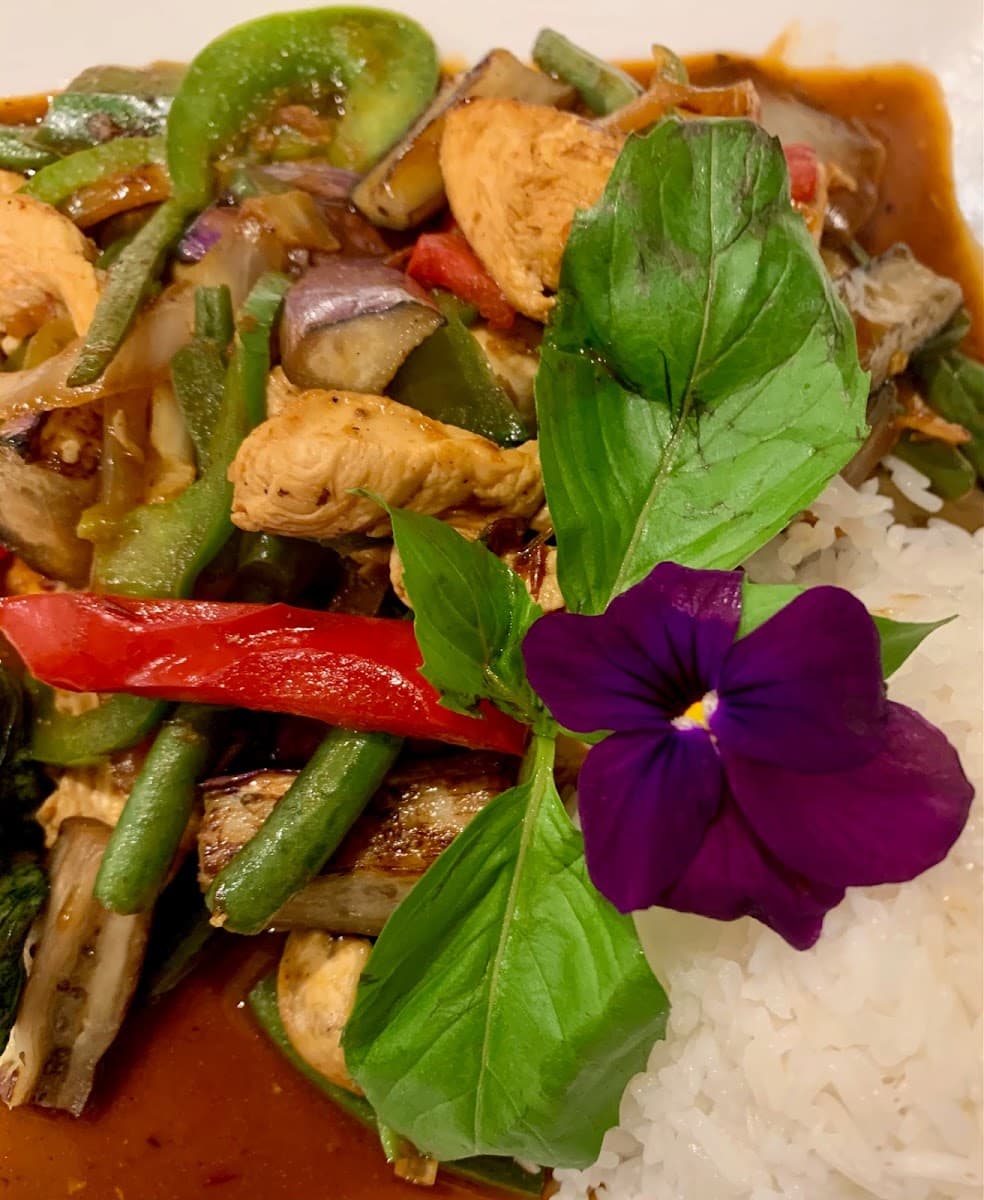 Mama Ning's Thai photo 4