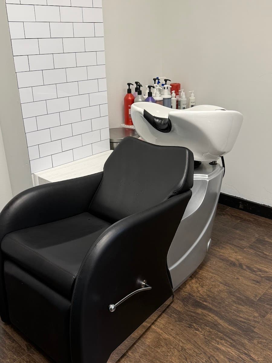 Modern Mane Salon photo 2