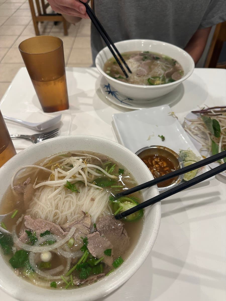 Mother PhÆ¡Ì‰ photo 3