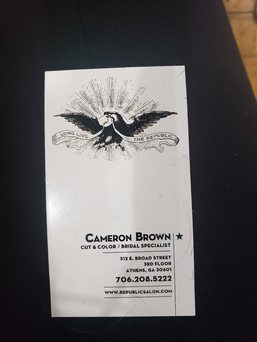 Republic Salon photo 3