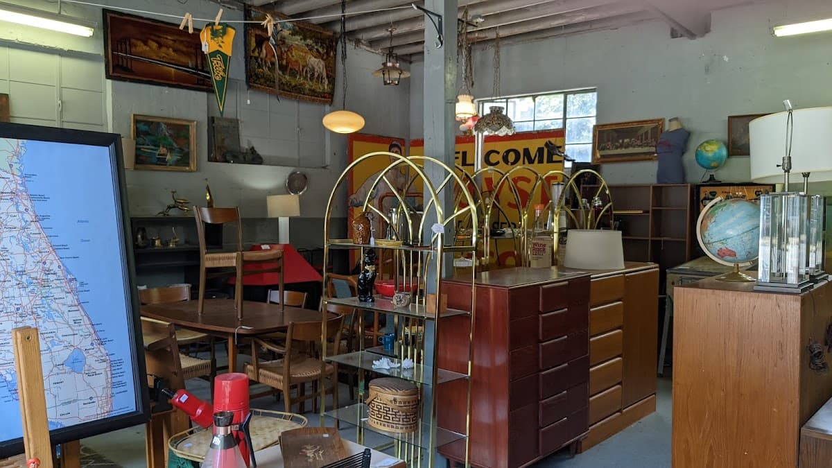 Starlite Showroom photo 5