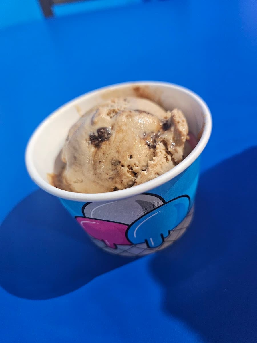 Swirlee's Sweet & Frozen Treats of Athens photo 4