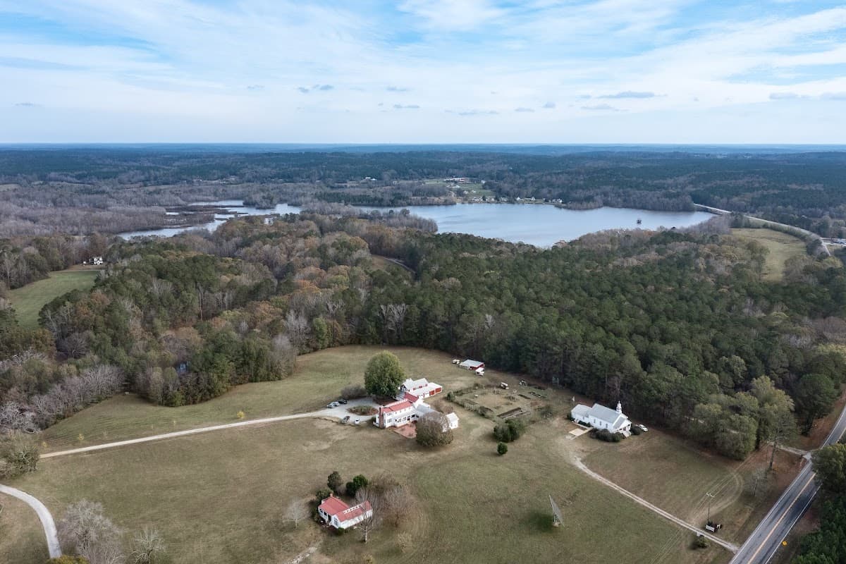 The Farmhouse Inn - Hotels in Athens, GA