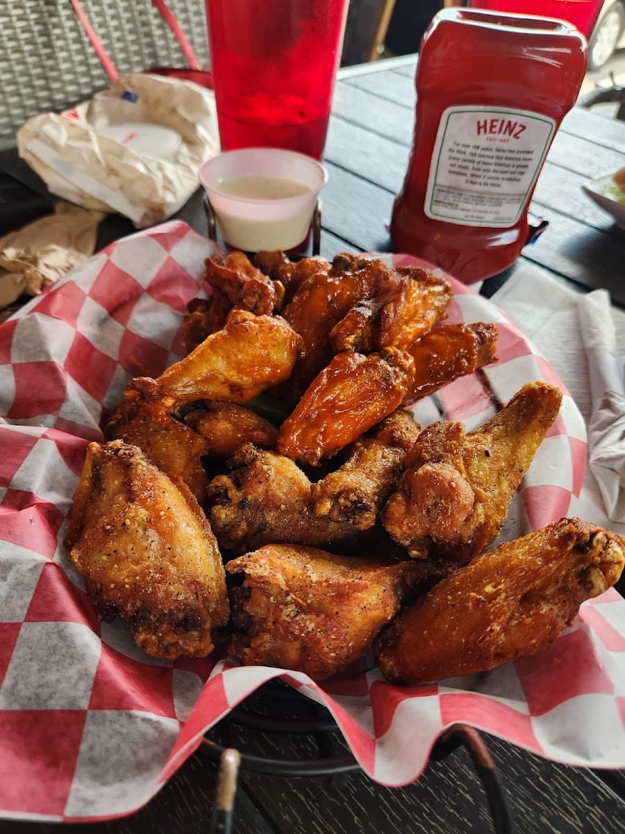 The Local 706 photo 4