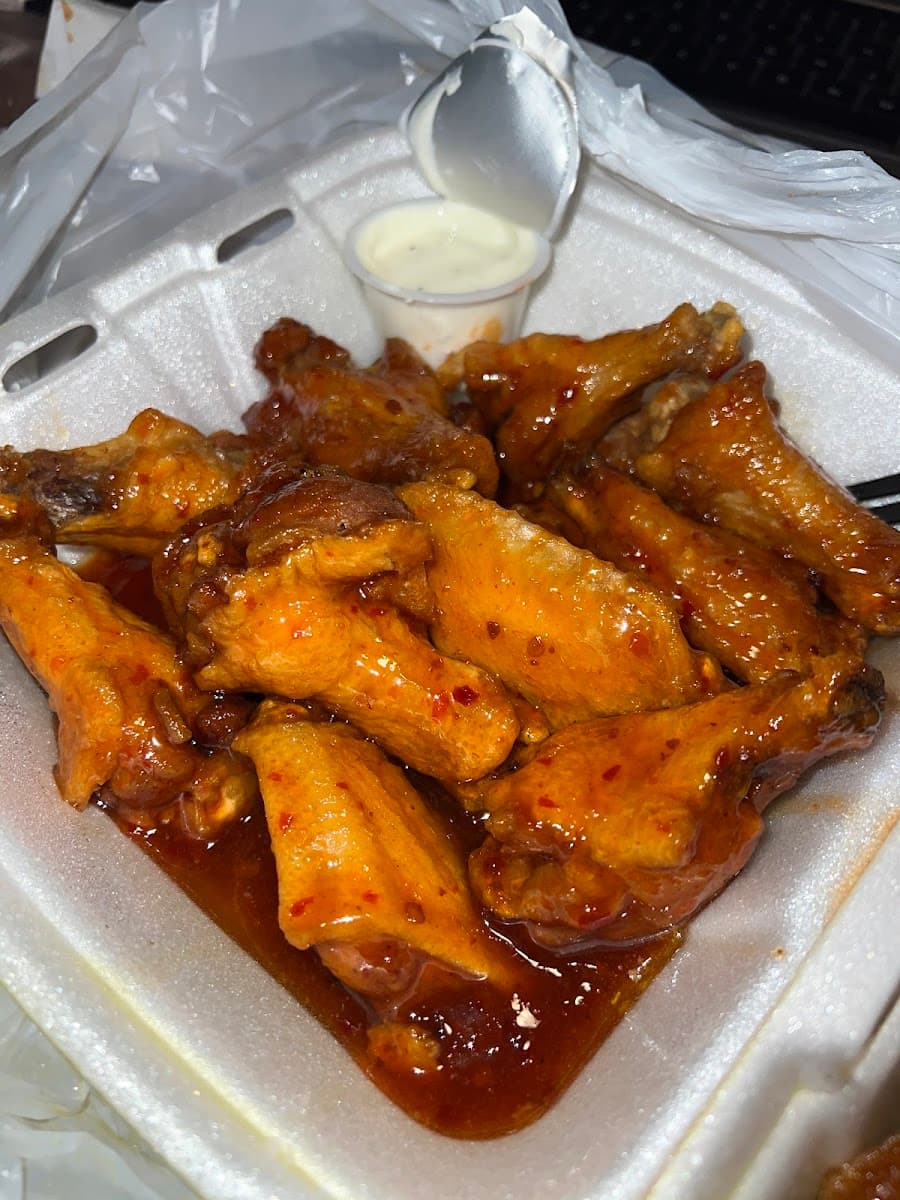 Wingster Restaurant photo 4