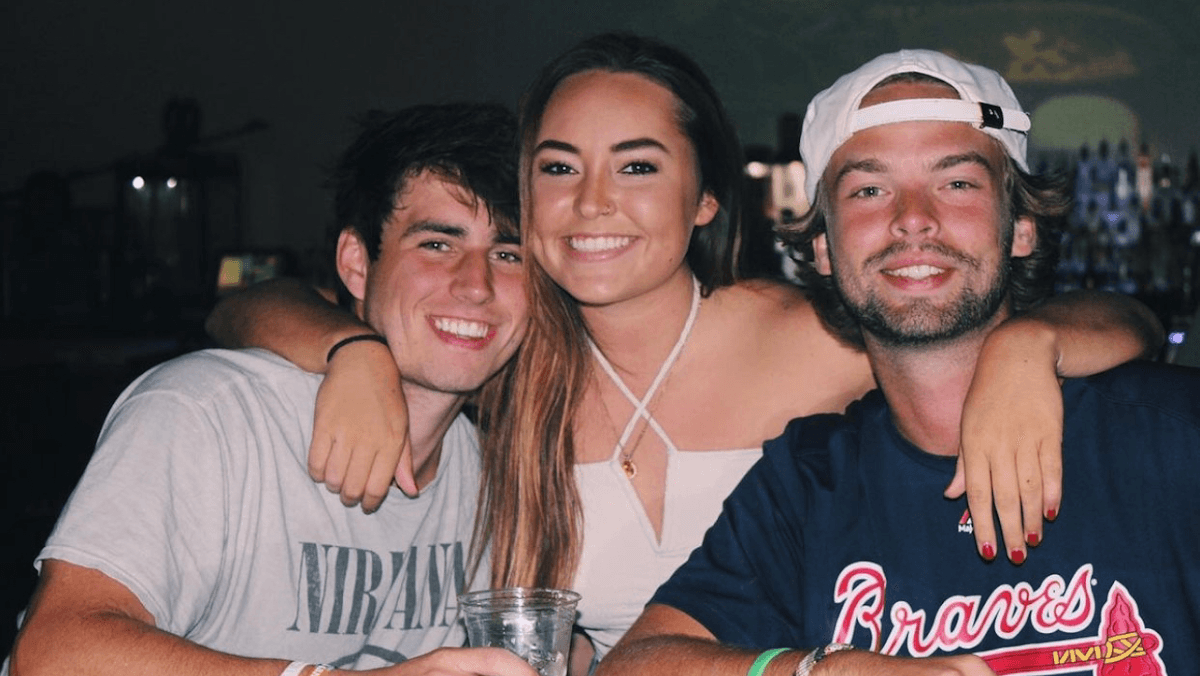 1785 Bar and Grill photo 3