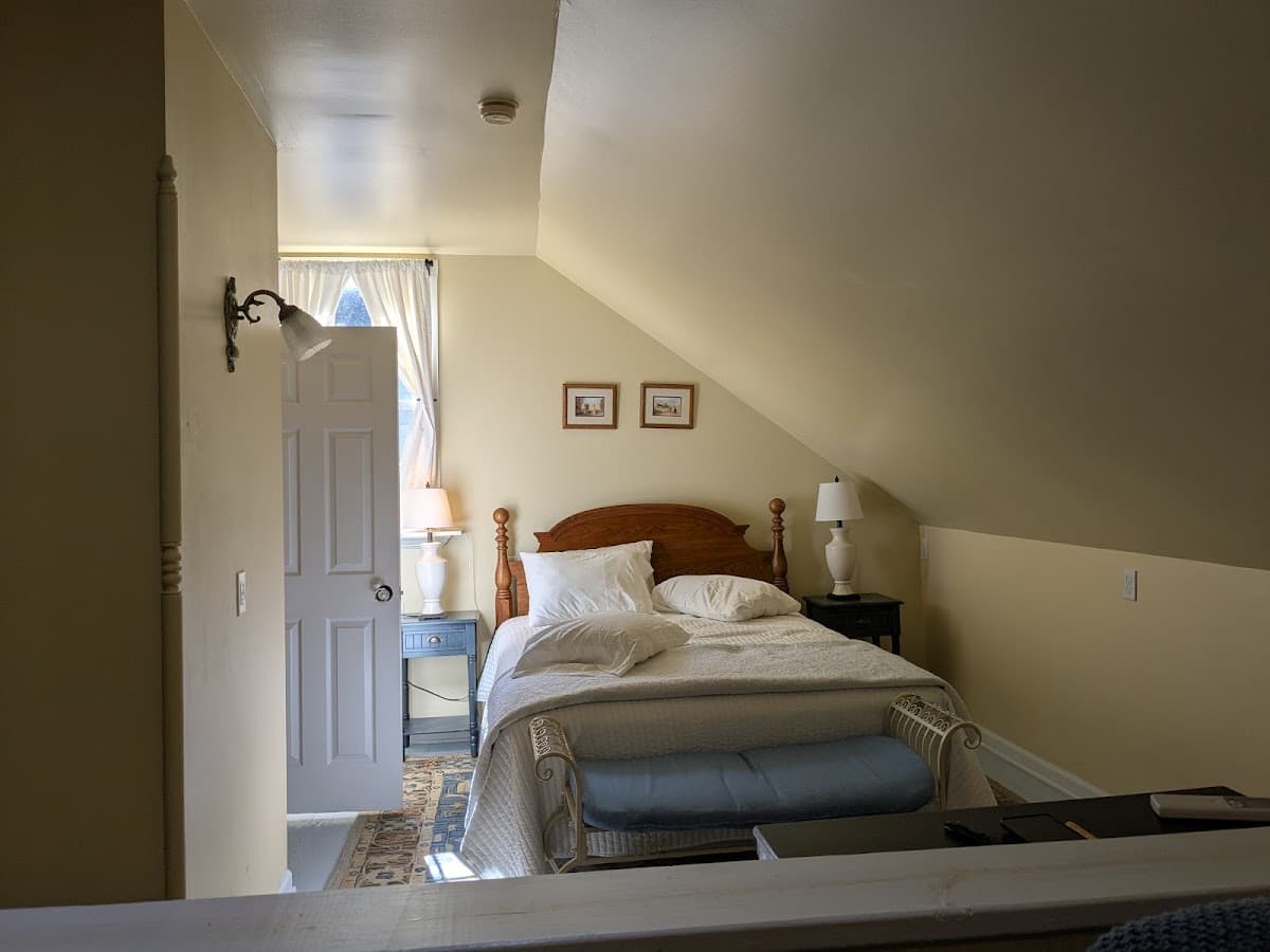 Athens House photo 2