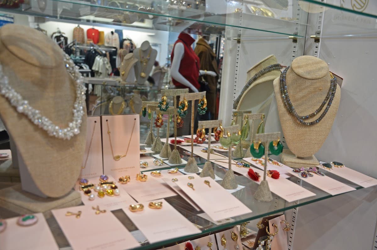 Heery's Clothes Closet photo 2