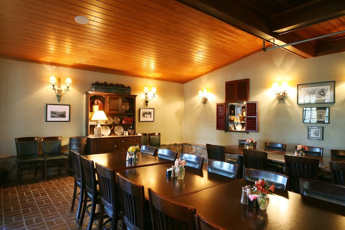 Hilltop Grille - Restaurants in Athens, GA