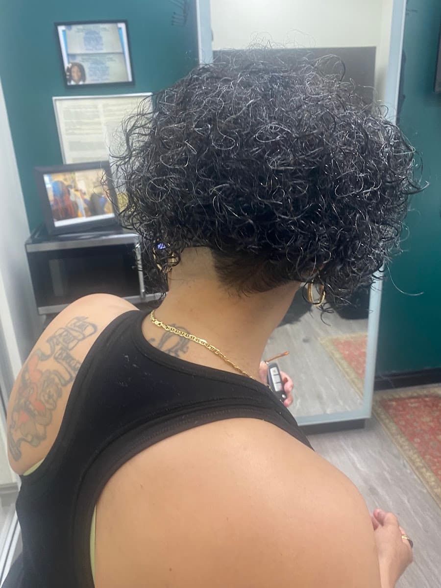 J. Salon of Athens Beauty Collective photo 3