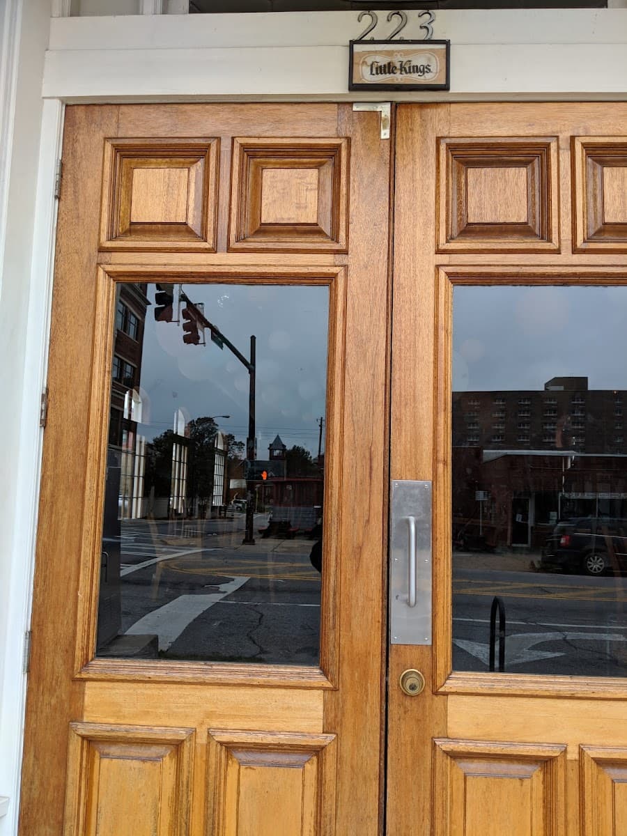 Little King's Shuffle Club photo 2