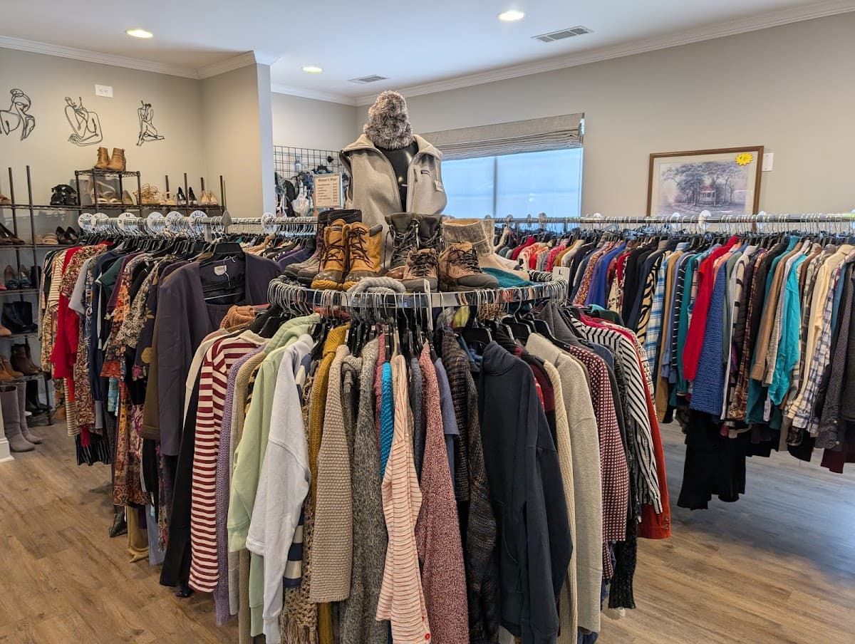 New Heart Thrift Store photo 3