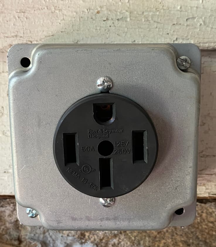 Thunderbolt Electric photo 2