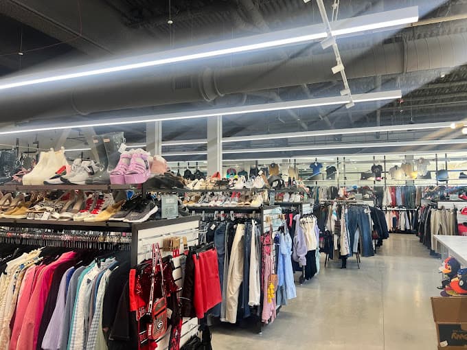 Uptown Cheapskate Athens photo 4