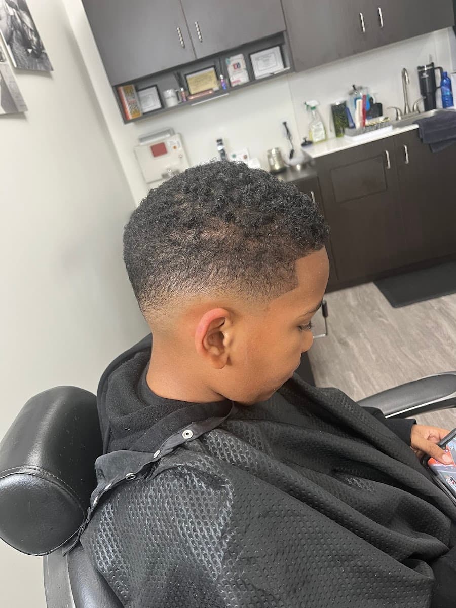 Walking Art Barber Shop photo 3