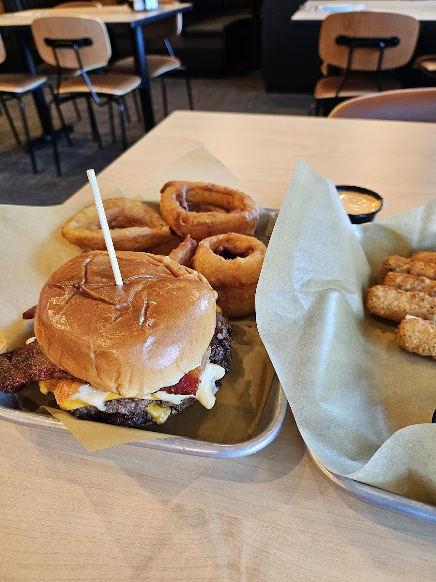 Buffalo Wild Wings photo 4