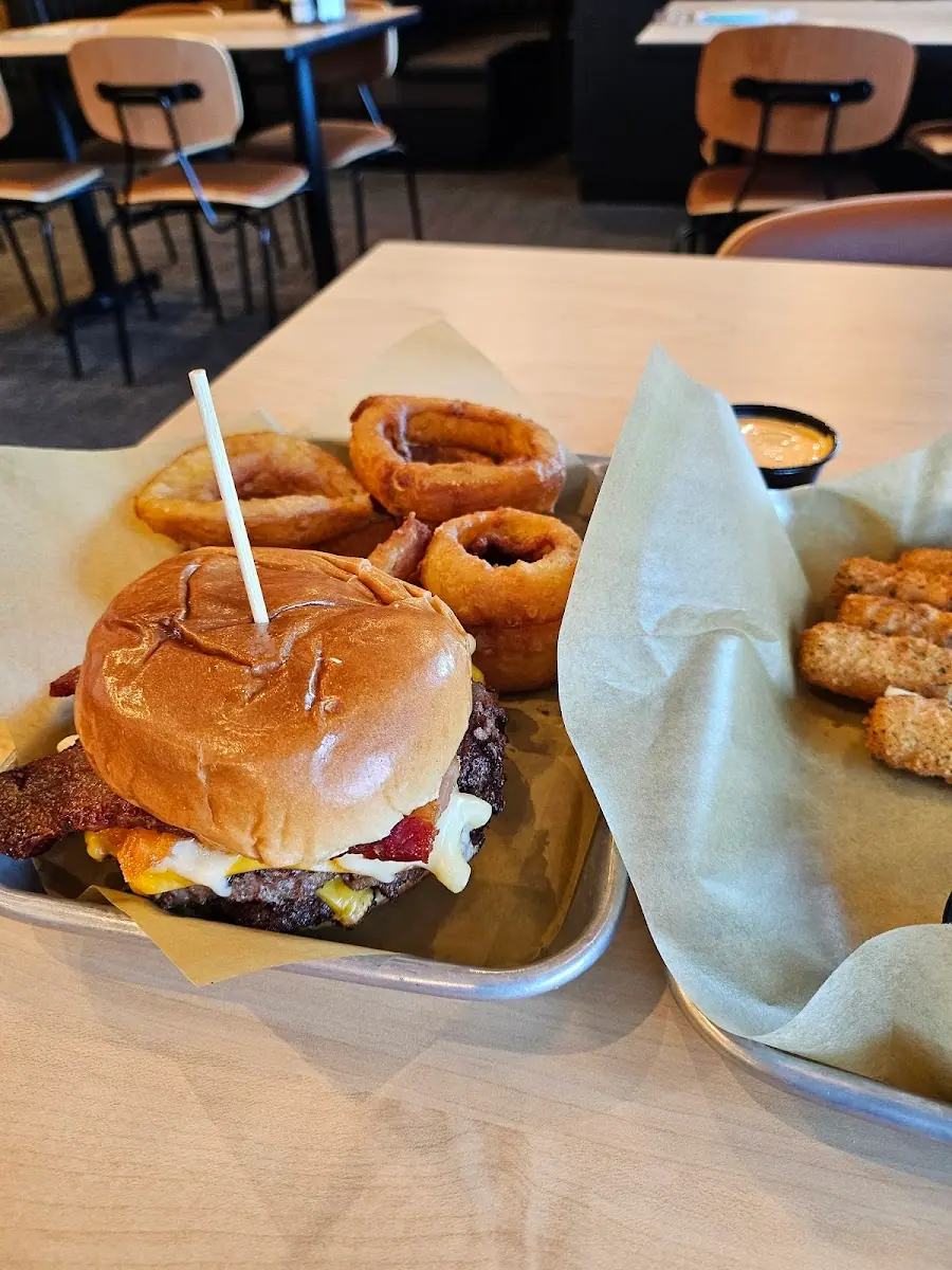 Buffalo Wild Wings photo 4