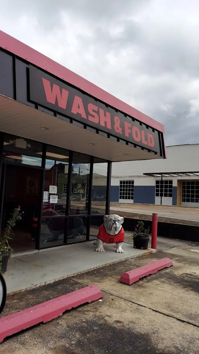Bulldog Laundry photo 4