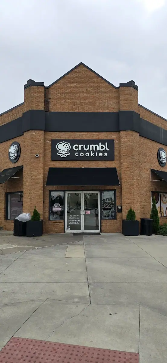 Crumbl photo 5