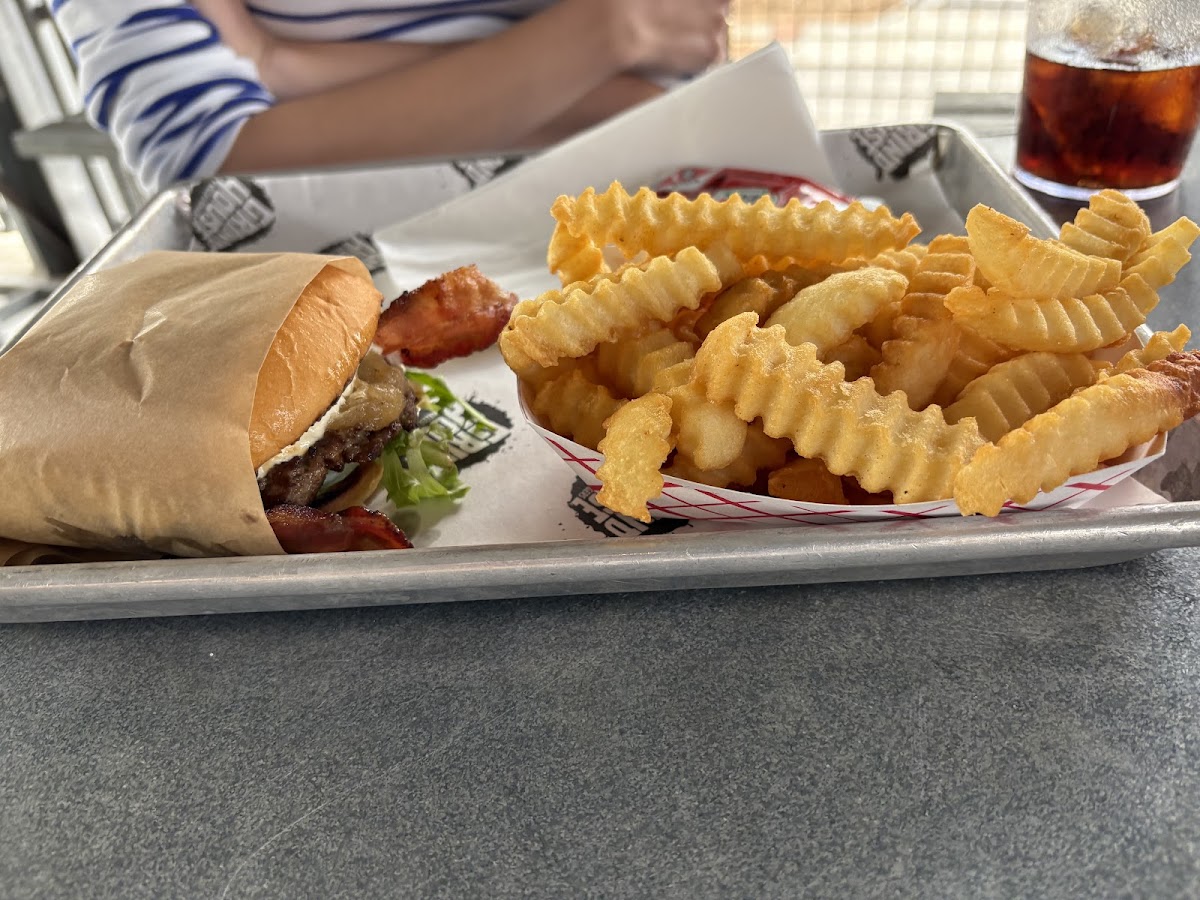 Grindhouse Killer Burgers photo 2