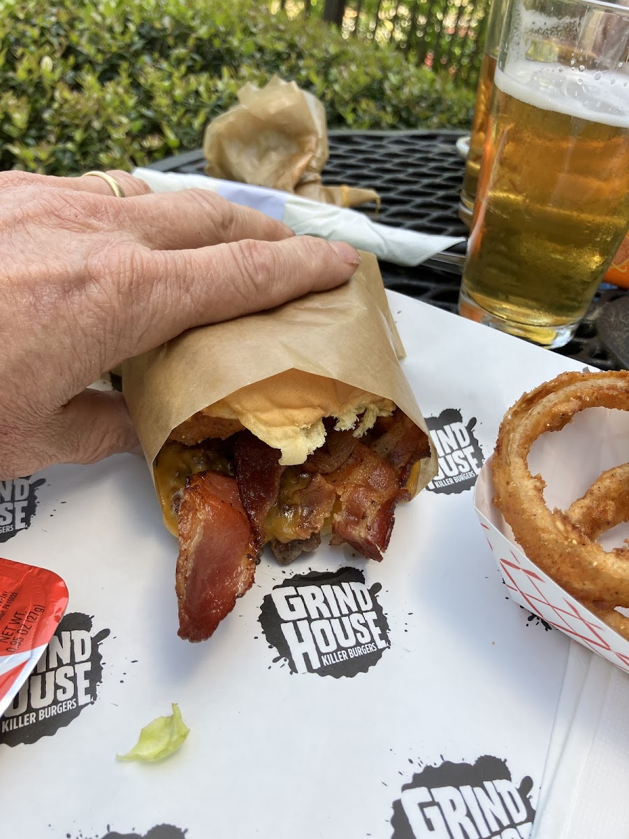 Grindhouse Killer Burgers photo 3