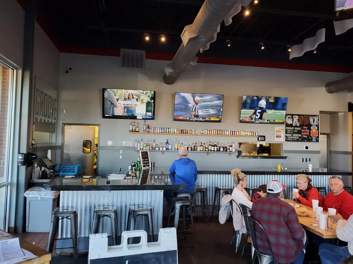 Groove Burgers photo 5