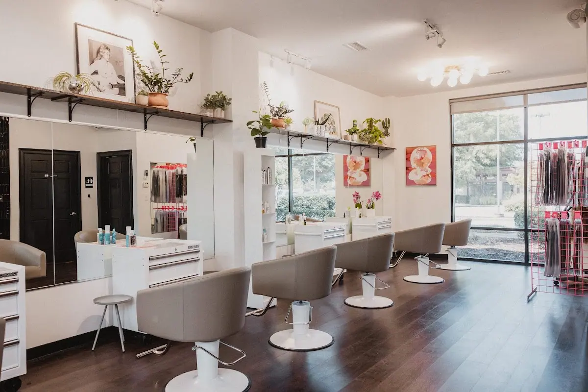 Hologram Salon in Athens, GA