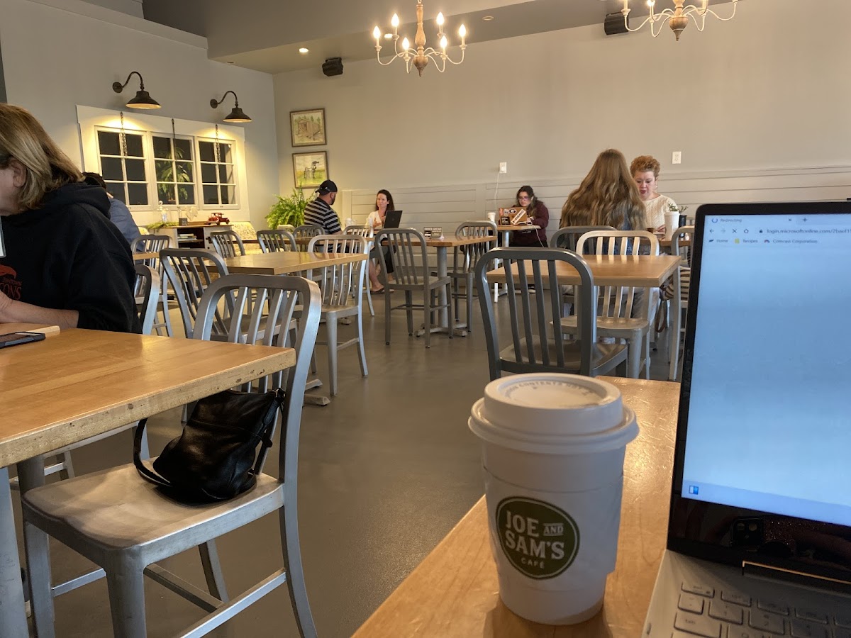 Joe and Samâ€™s CafÃ© photo 3