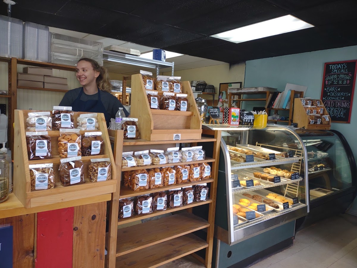 KiKi's Bakeshop photo 3