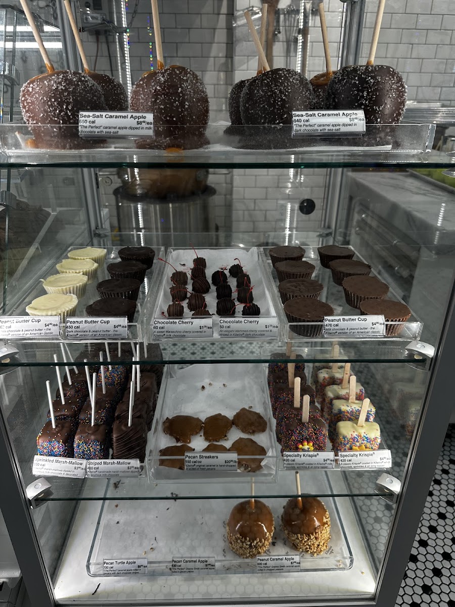 Kilwins Ice Cream - Chocolate - Fudge photo 3