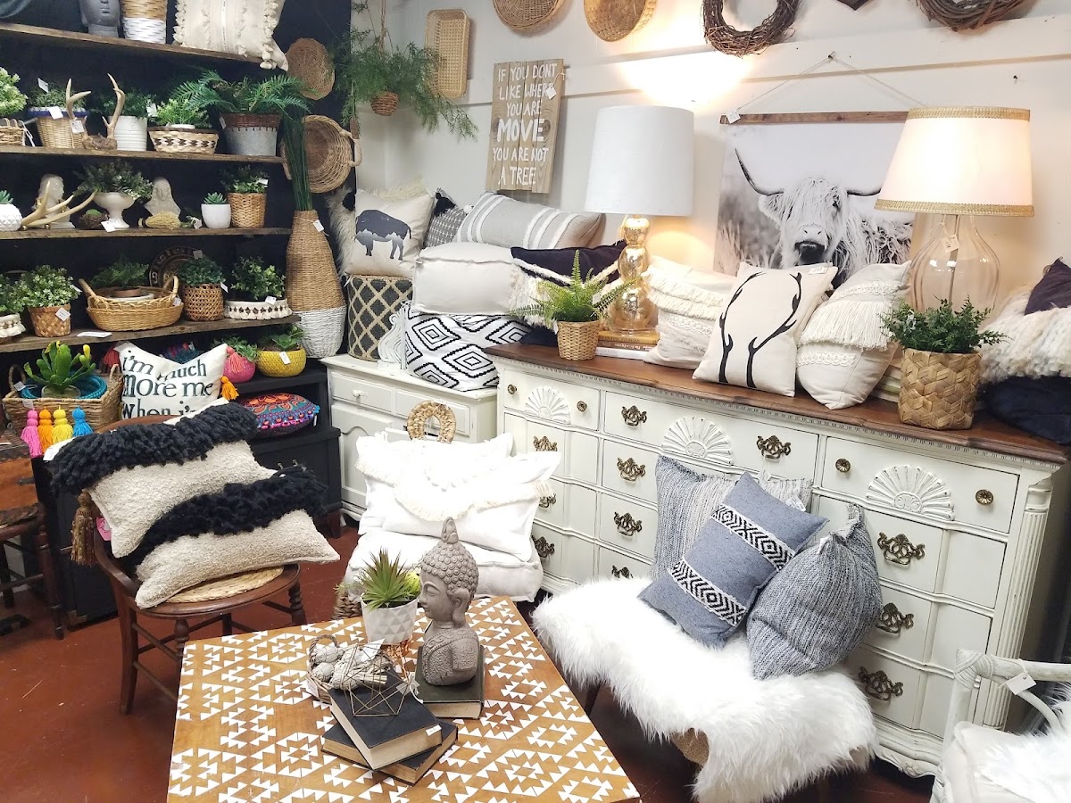 Lexington Vintage photo 5