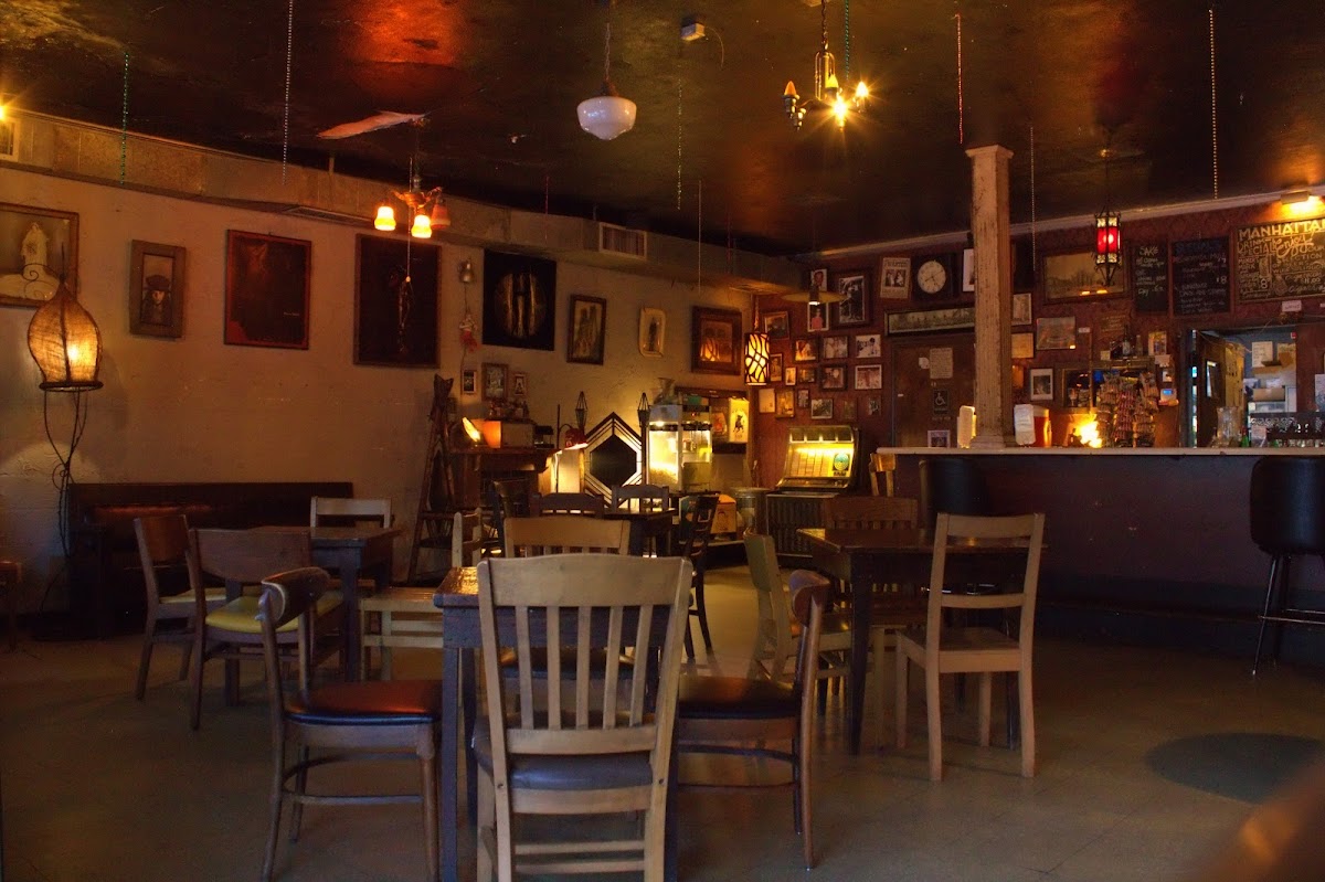 Manhattan Cafe in Downtown Athens, Athens, GA