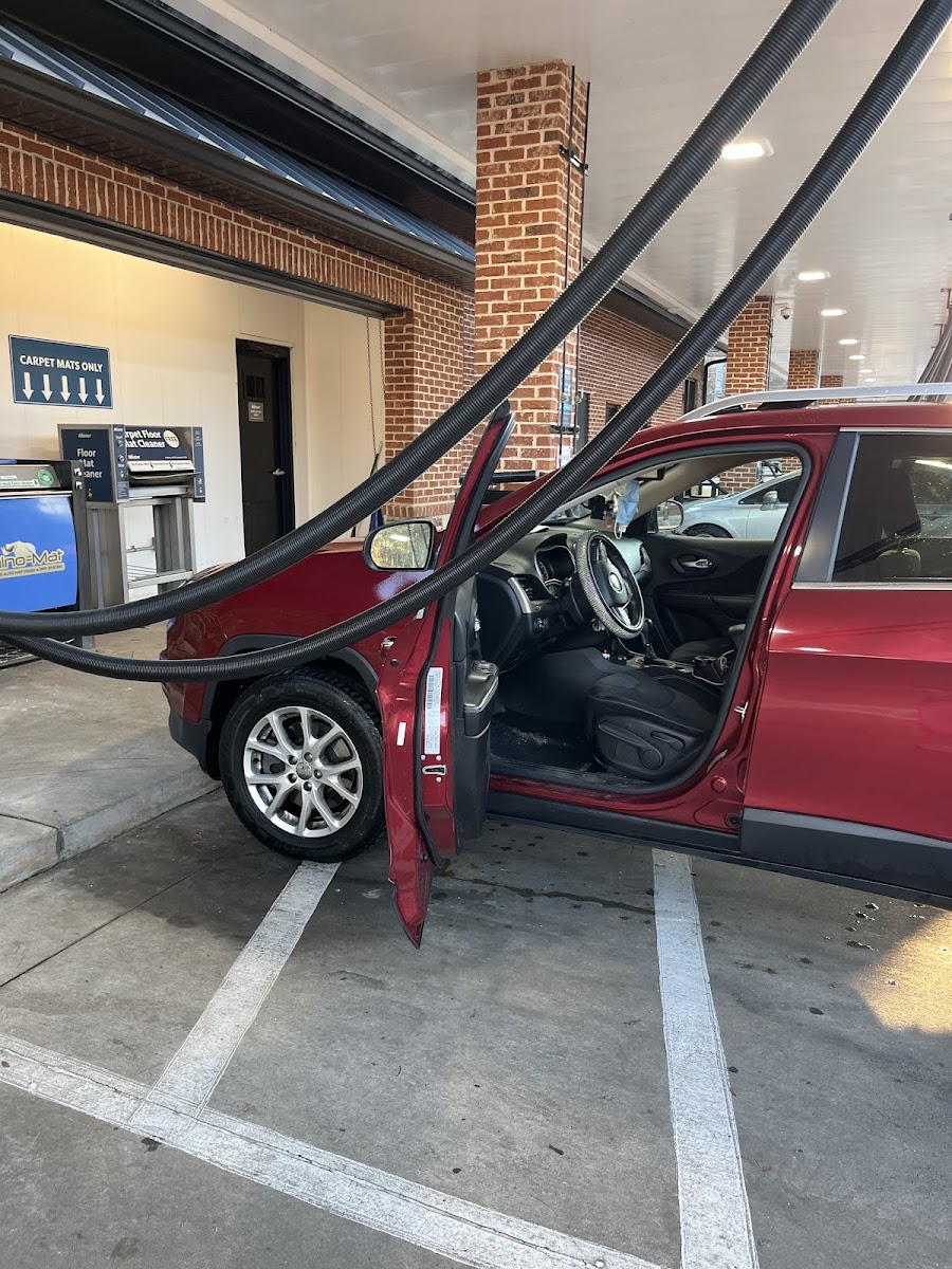 Mister Car Wash photo 5