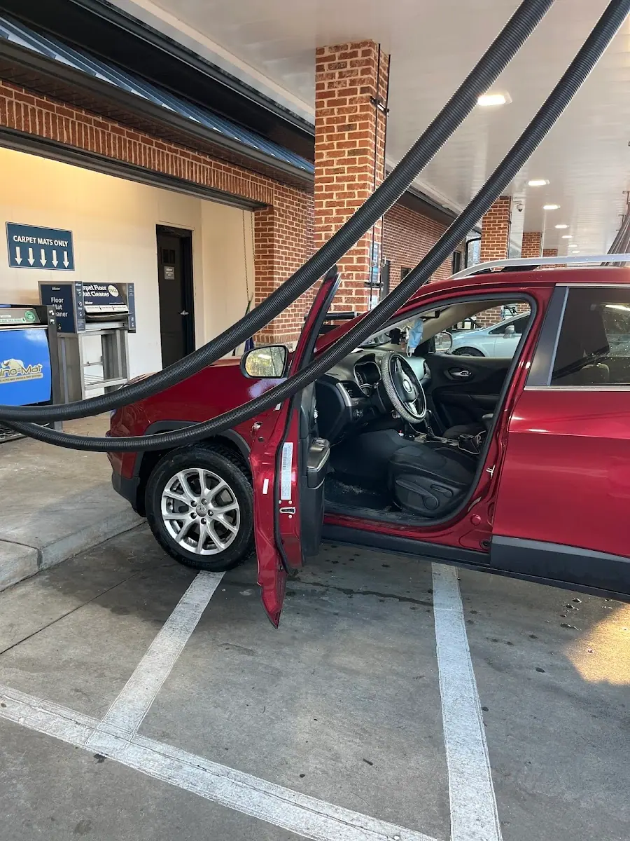 Mister Car Wash photo 5