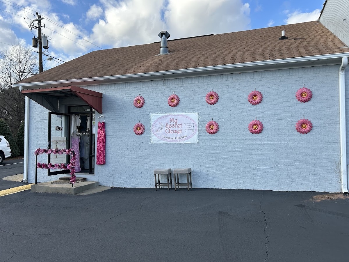 My Secret Closet Consignment Boutique photo 5