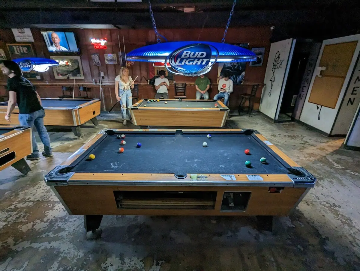 Nowhere Bar photo 5
