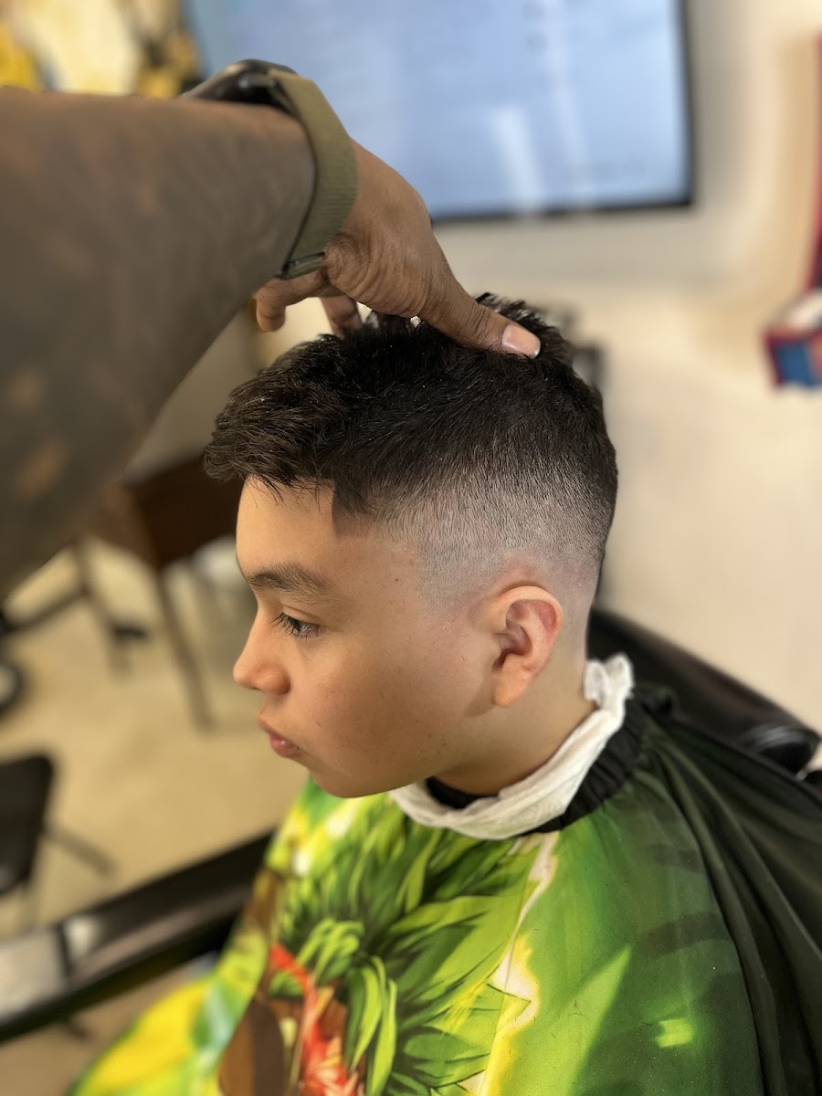 Ronâ€™s Ace Of Fades Barbershop LLC photo 4