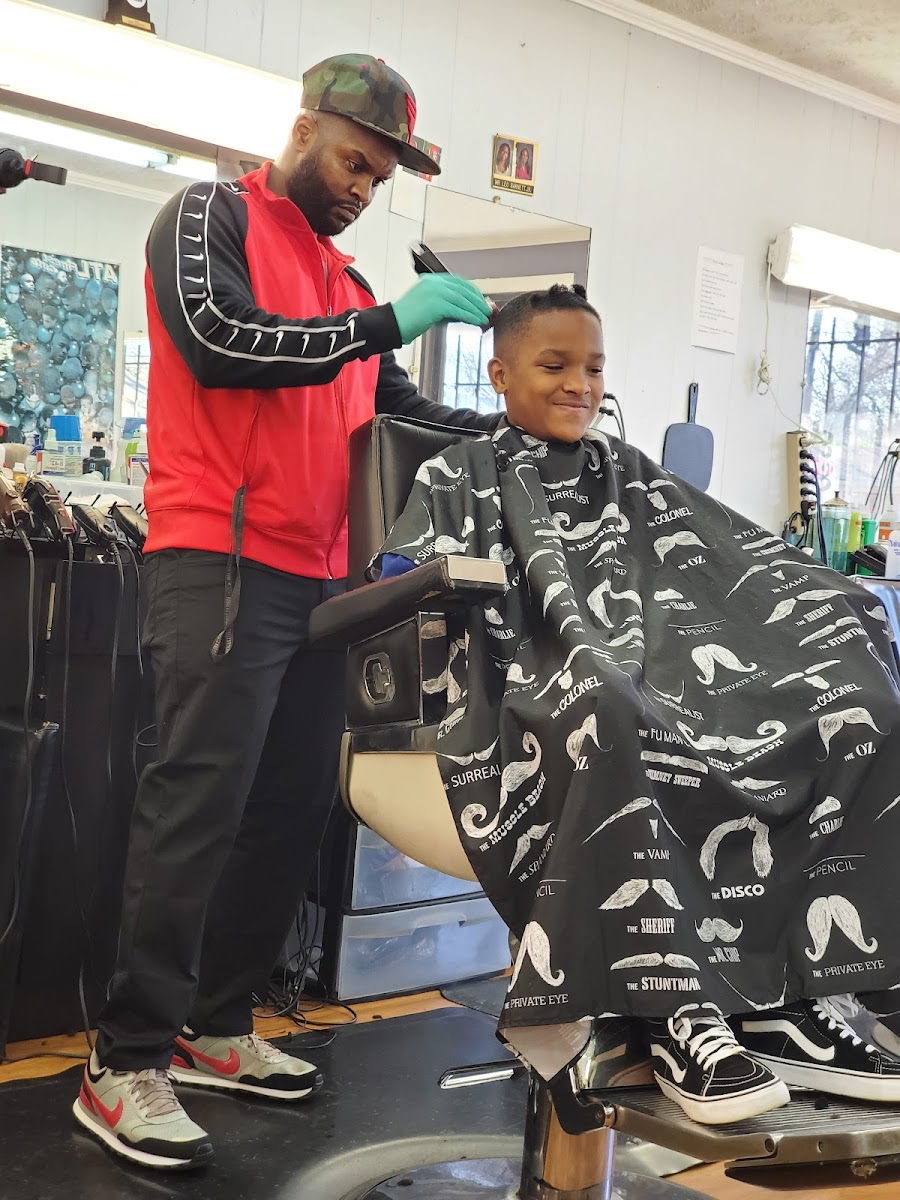 Sheats Barber & Beauty Shop photo 2